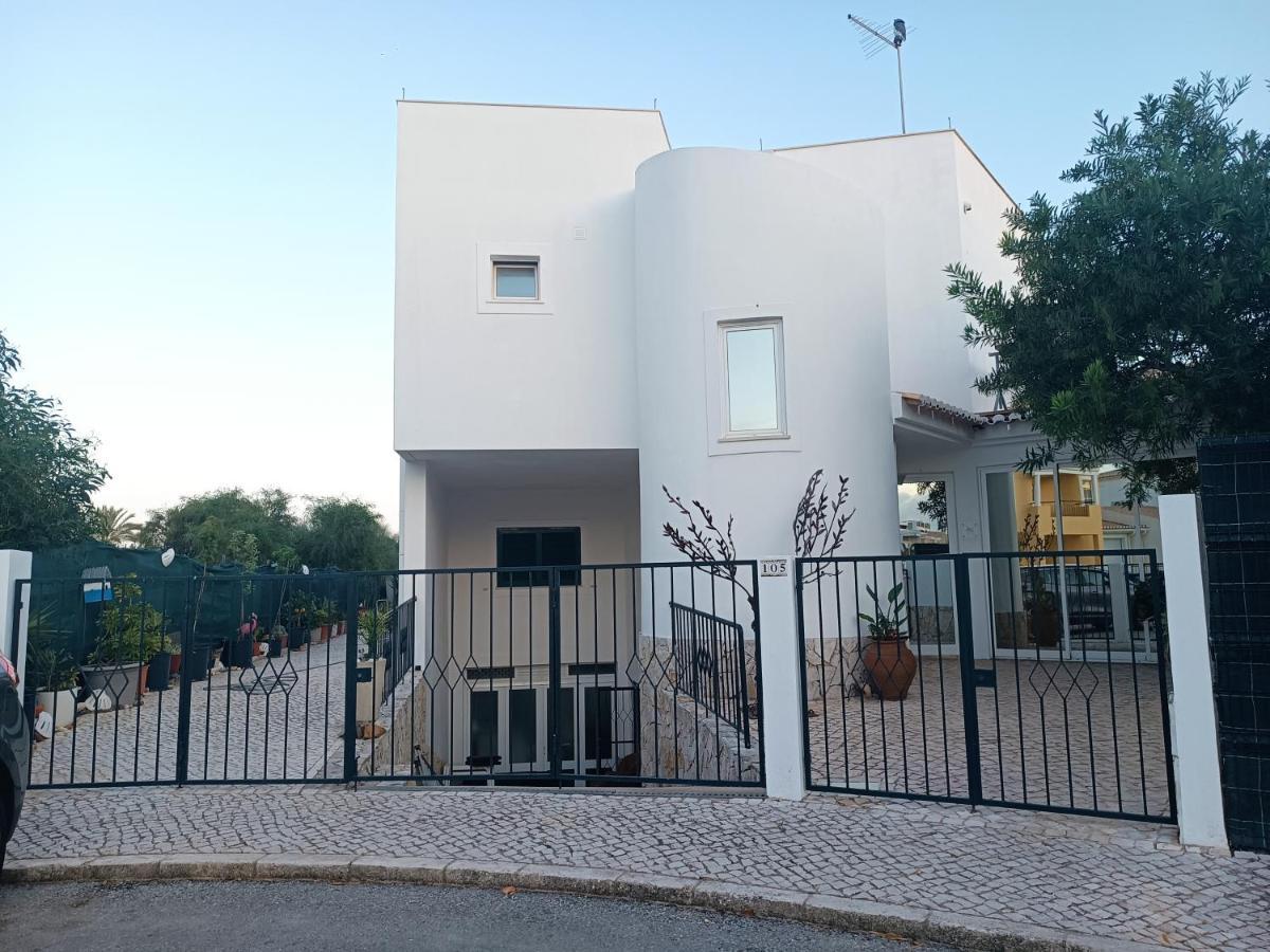 Costamar Apartment Лагос Екстериор снимка
